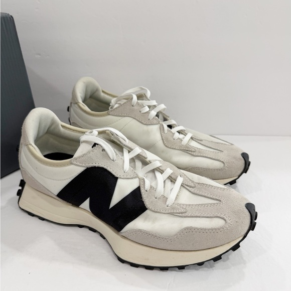 New Balance Shoes - New Balance 327 Women’s Shoes